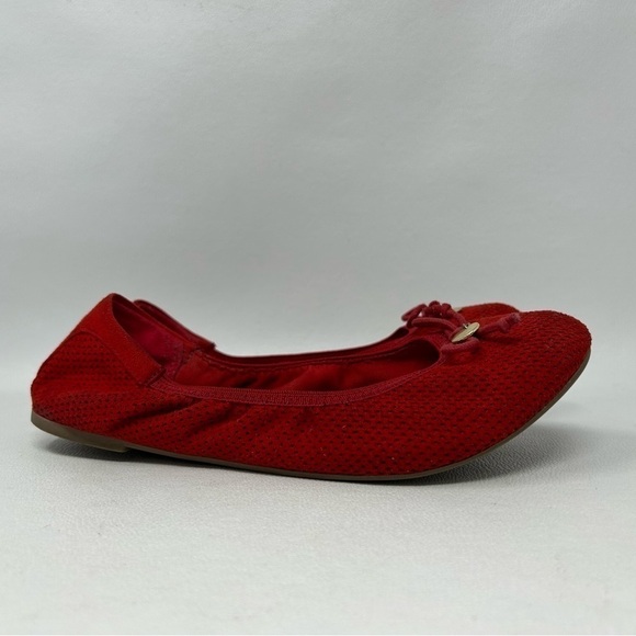 Dexflex Comfort Womens Red Perforated Slip On Ballet Flats Size 6 - Picture 2 of 13